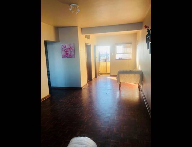 2 BEDROOM APARTMENT FOR SALE IN DURBAN CBD